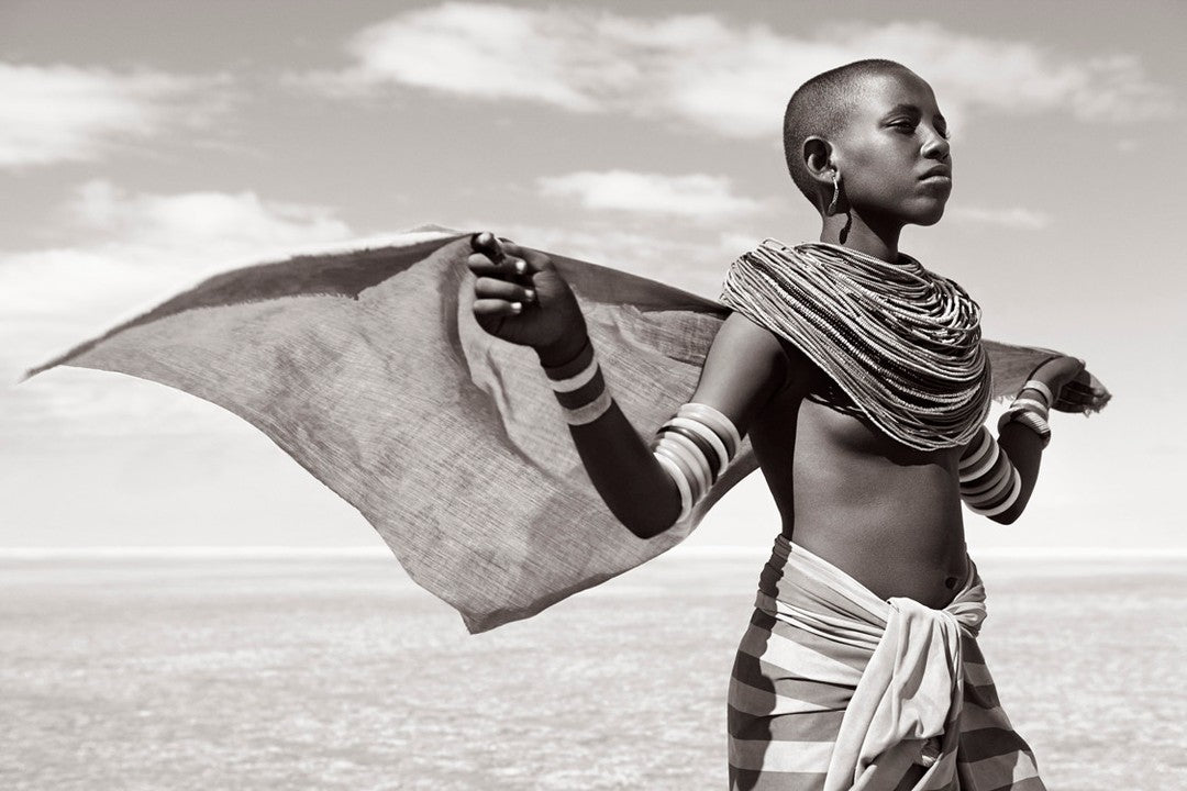 Tribal woman scarf dance